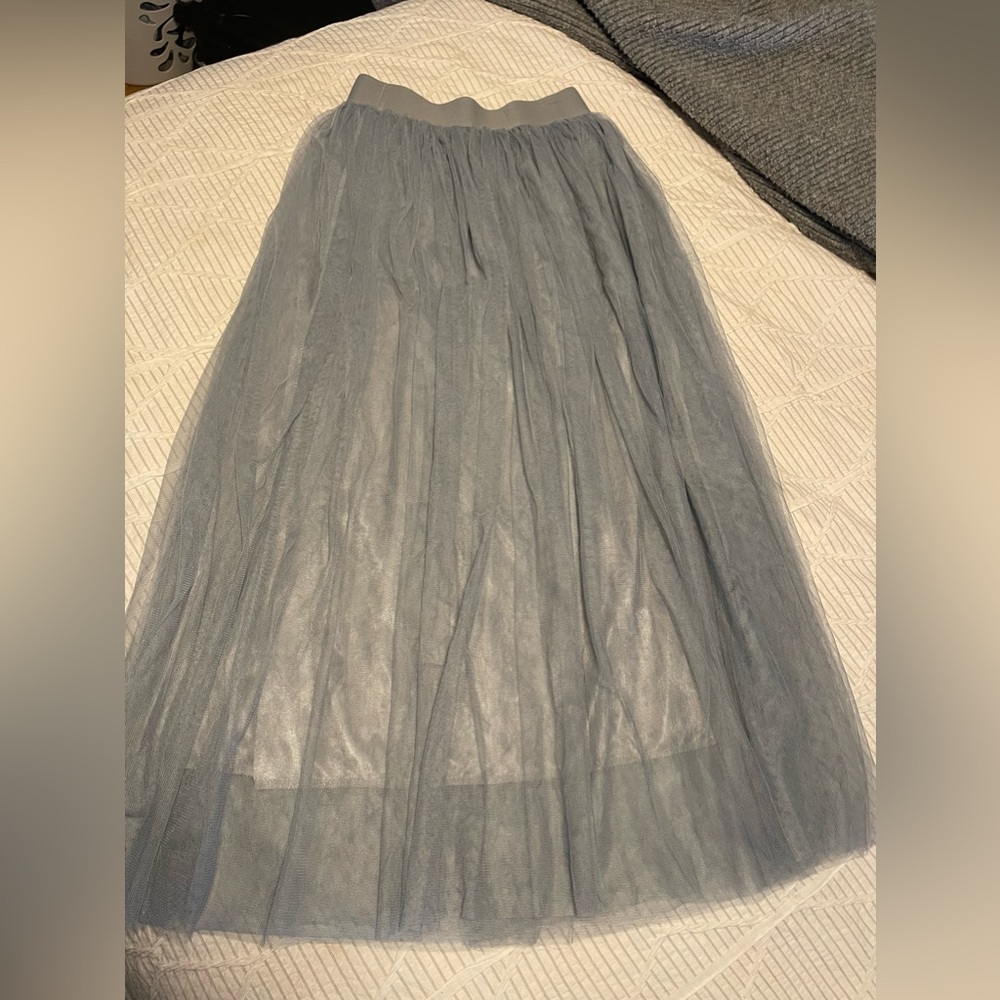 Grey tulle skirt perfect for Halloween